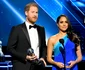 Meghan Markle și Prințul Harry pe scenă la Premiile NAACP, 2022. sursa - Profimedia