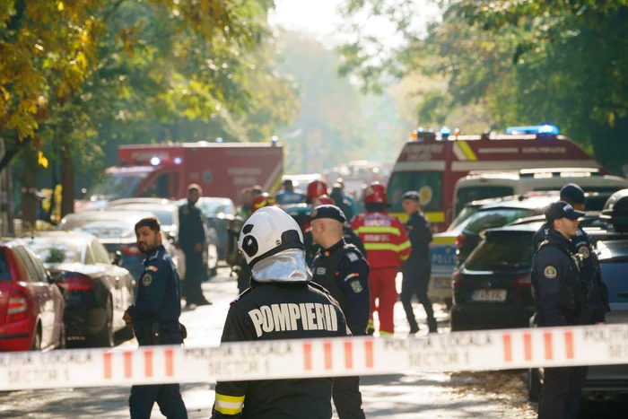 Deflagrația a fost provocată cel mai probabil de o acumulare de gaze. FOTO: Inquam Photos/Tudor Pană