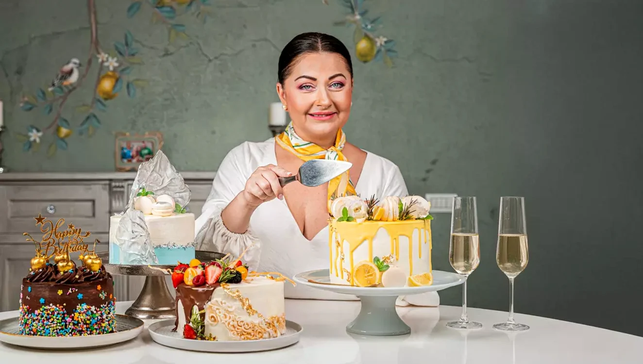 Cât costă un tort făcut de Gabriela Cristea (FOTO: Fărâma.ro)