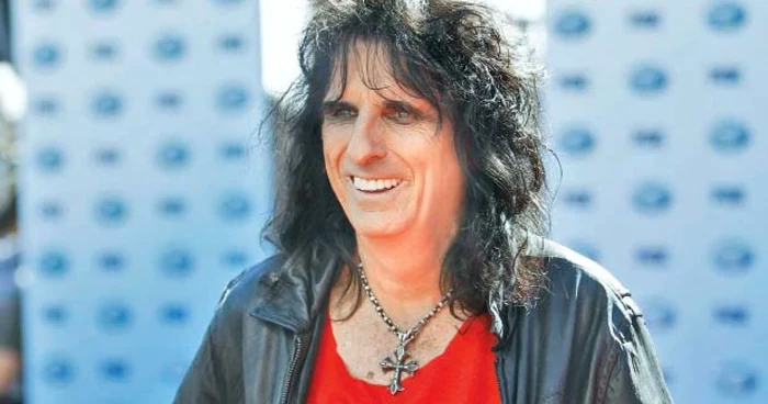 Alice Cooper a vândut peste 50 de milioane de albume în 40 de ani de carieră 