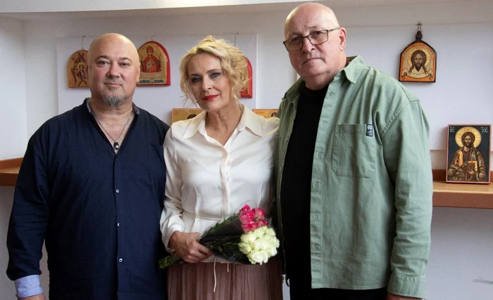 Cristian Dragomirescu și actorii Iulia Dumitru și Constantin Cotimanis FOTO Ciprian Photography