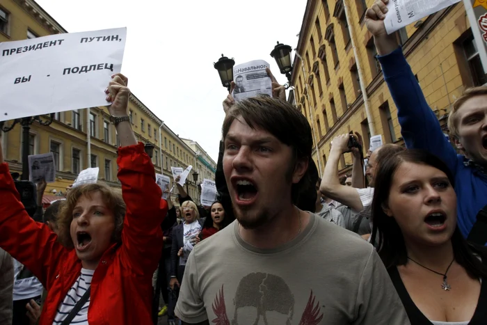 Mii de ruşi au protestat faţă de verdictul dat candidatului la primăria Moscovei, Aleksei Navalni
