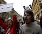 Mulţimea protestează împotriva verdicutului care l-a condamnat pe liderul opoziţiei Navalnîi la cinci ani închisoare FOTO Reuters