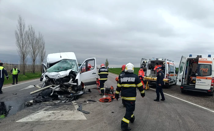 Accidentul a avut loc în Vrancea FOTO: ISU Vrancea