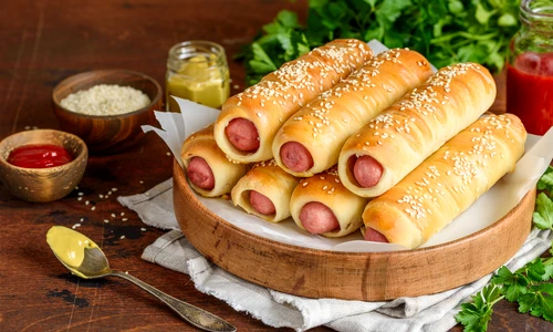covridog shutterstock 1692388375 jpg