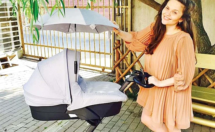 2017. Cristina Şişcanu, după ce a născut-o pe Petra