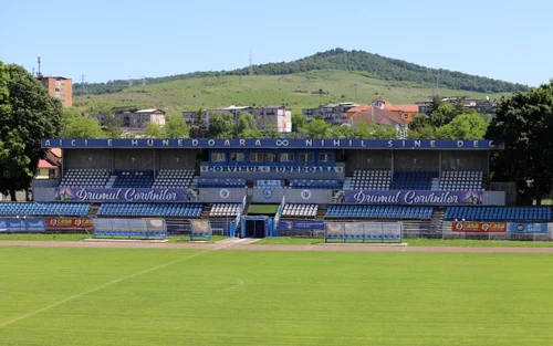 Stadionul Corvinul Hunedoara  Foto Daniel Guță ADEVĂRUL (58) JPG