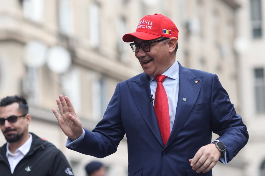 Victor Ponta s-a întâlnit cu Sebastian Ghiță la Belgrad, în ziua vizitei lui Donald Trump jr. Avertismentul pe care i l-a trimis
