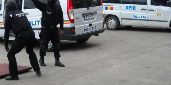 Polițiștii au tras două focuri de avertizare Foto: Arhivă