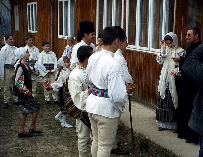 În zonele de munte se mai păstrează obiceiuri dedicate sărbătorii Învierii Domnului