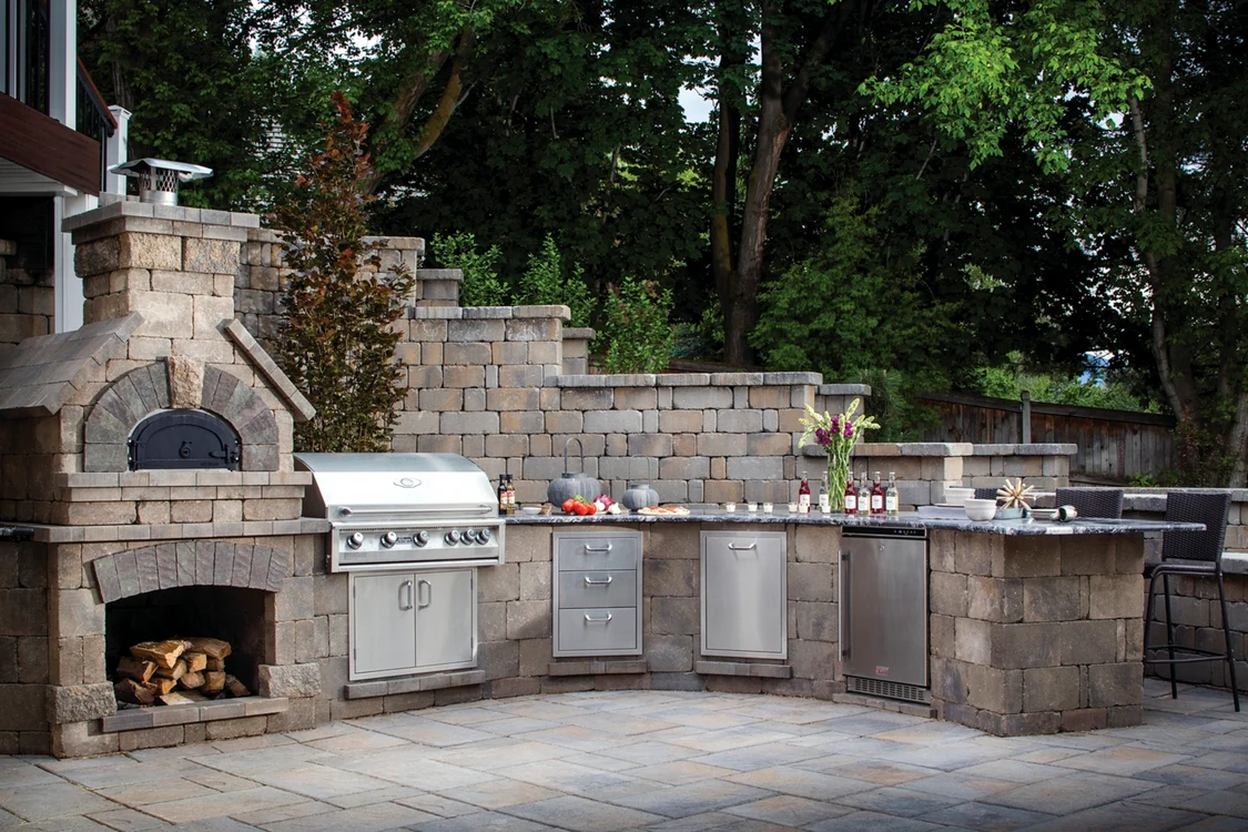 Grill grătar outdoor pentru amenajare bucătărie de exterior în grădină Sursă Belgrad jpg