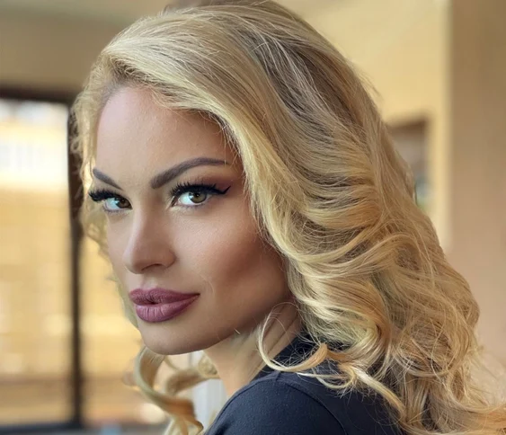 Cum arată Valentina Pelinel nemachiată Foto: Arhivă persoală