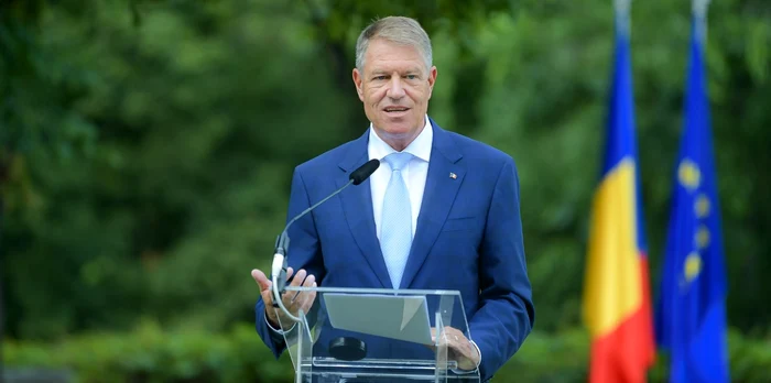 Klaus Iohannis își ține blocat postul de profesor FOTO Presidency