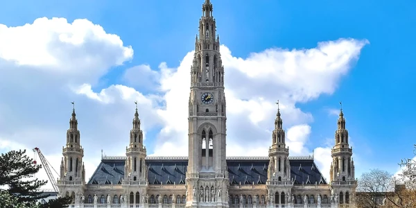vienna city hall 7971742 1280 jpg