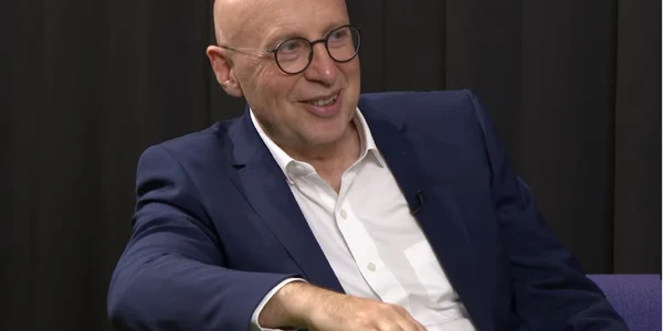Ștefan W Hell românul distins cu Premiul Nobel pentru Chimie în 2014 Foto YouTube HKUSTdms jpg