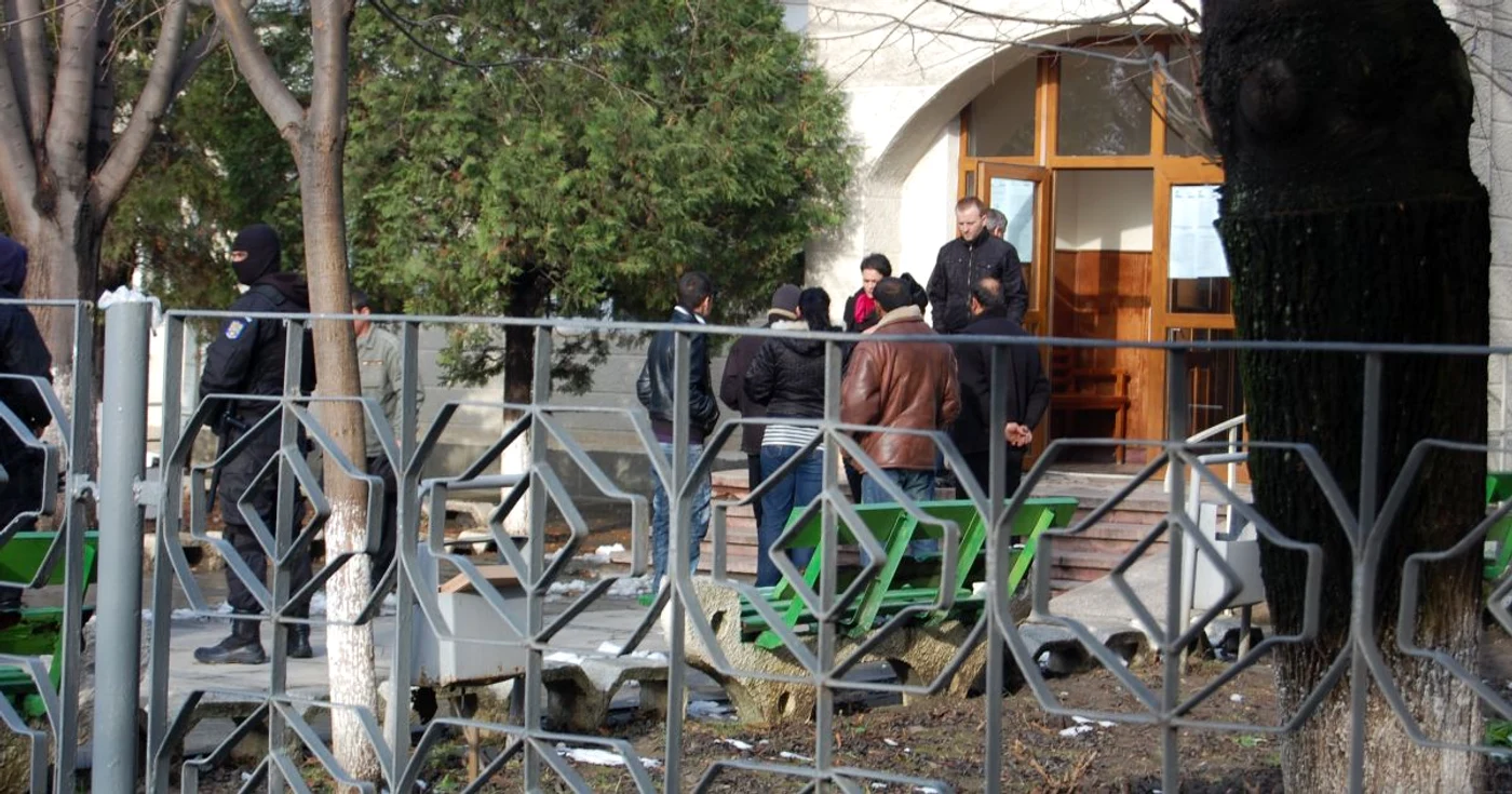 Asupra samsarilor din Homoce și Ploscuțeni existau suspiciuni de mult timp că omoară animale. 