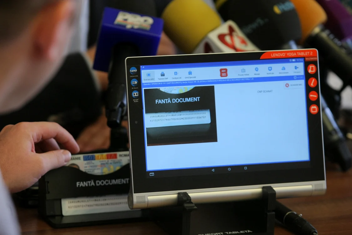 Această tabletă va spune într-o secundă dacă ai drept de vot