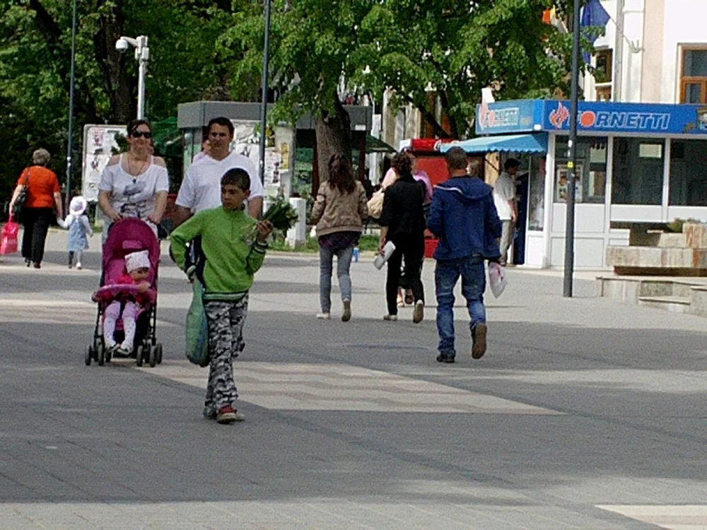 Din cauza saraciei multi copii sunt nevoiti sa renunte la scoala FOTO Adevarul