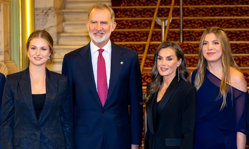 Regele Felipe, Regina Letizia, Prințesa Leonor și Infanta Sofia foto profimedia (5) jpg