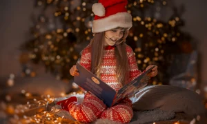 Carti de povesti pentru copii pentru vacanta de iarna  Sursa foto shutterstock 2385648665 jpg