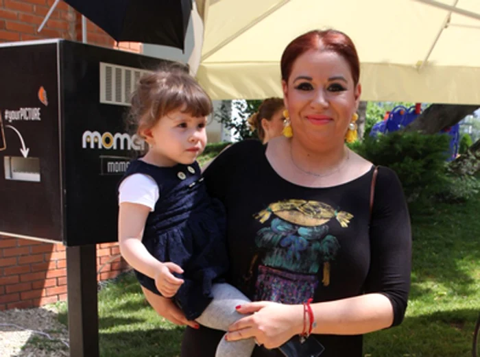 
    Oana Roman și Isabelafoto: OK! Magazine  