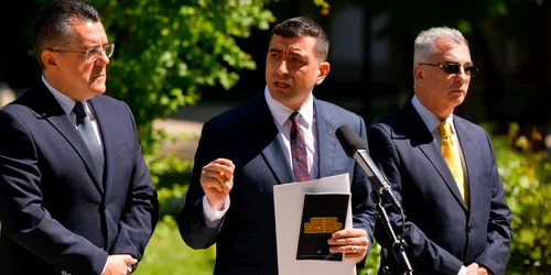 George Simion - Dungaciu - Peiu Delegația AUR FOTO Mediafax 