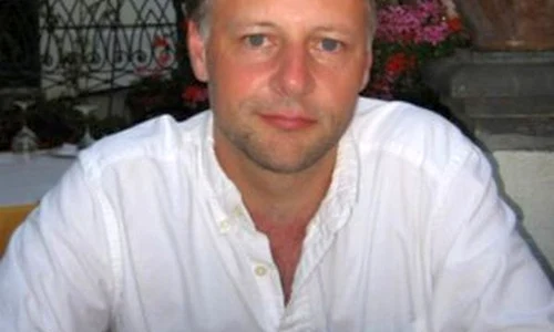 Paul Apted a lucrat două decenii în industria cinematografică jpeg