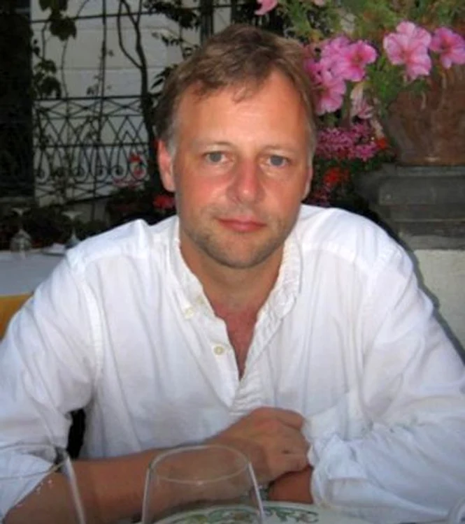 Paul Apted a lucrat două decenii în industria cinematografică