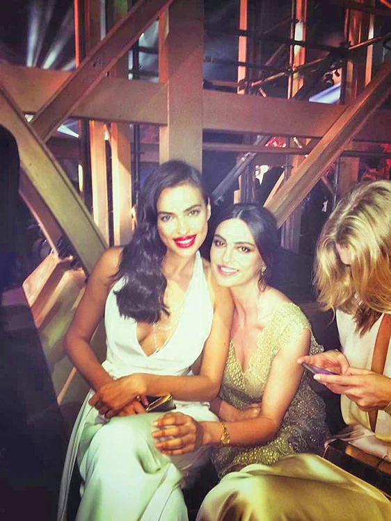Catrinel Menghia e prietenă  bună cu Irina Shayk (stânga)