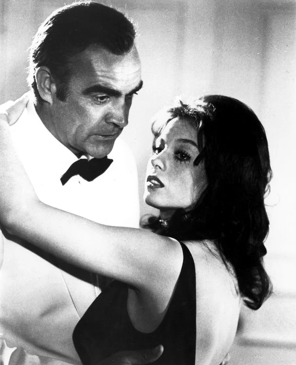 1 sean connery si lana wood jpg jpeg