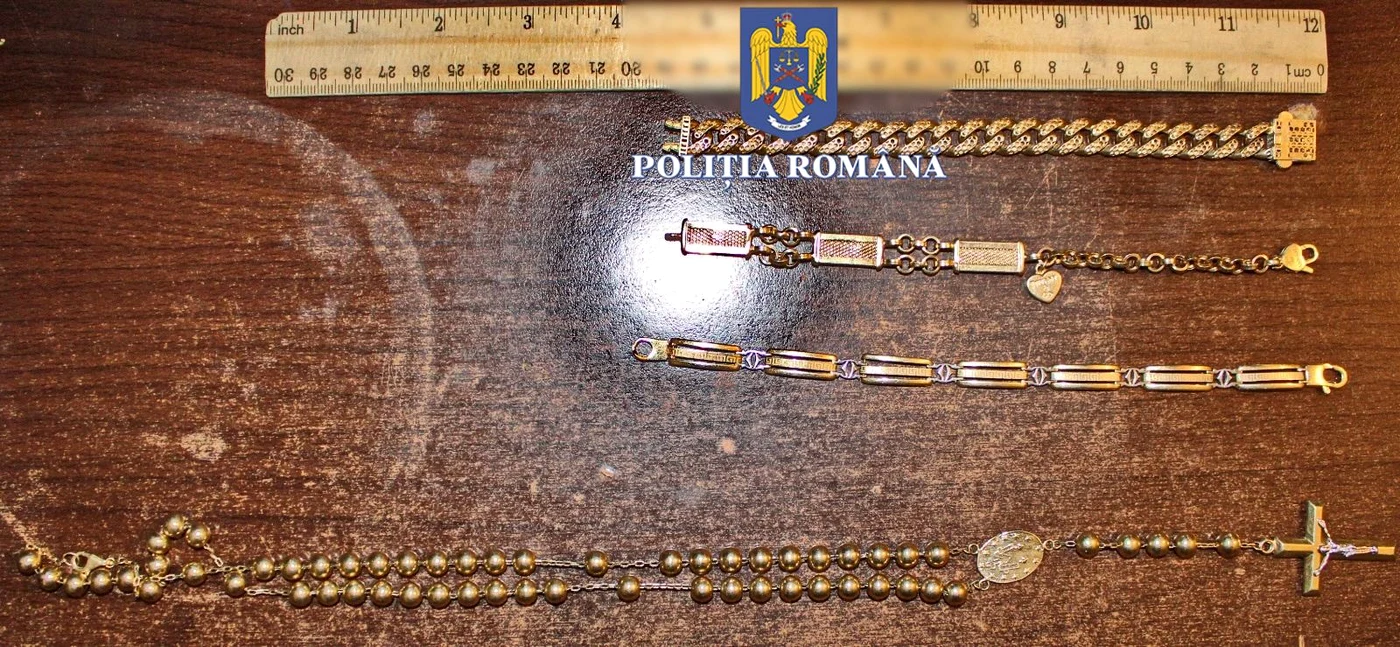 Bijuteriile au fost recuperate de polițiști FOTO: IPJ Galați
