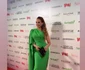  Iubita lui Salman Khan a purtat o rochie lungă, de culoare verde deschis, cu crăpătură pe picior