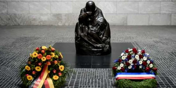 Memorialul Neue Wache FOTO EPA-EFE