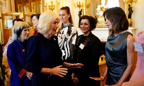 Regina Camilla și Victoria Beckham Foto Profimedia (1) jpg