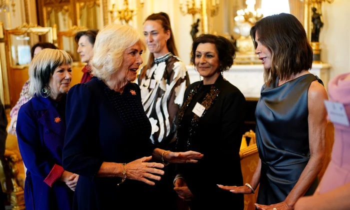 Regina Camilla și Victoria Beckham Foto Profimedia (1) jpg