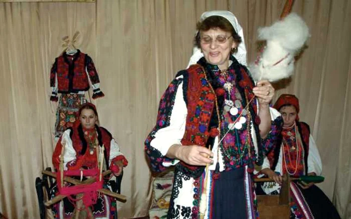 Hunedorenii sunt aşteptaţi să petreacă la nedei