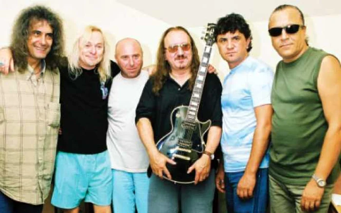 2003 Cu Mick Box şi Bernie Shaw, de la Uriah Heep