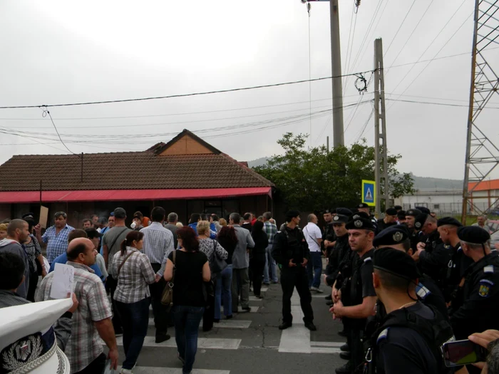 jandarmi protest mehedinti 