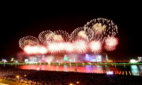 Spectacolul de artificii din Louisville  jpeg