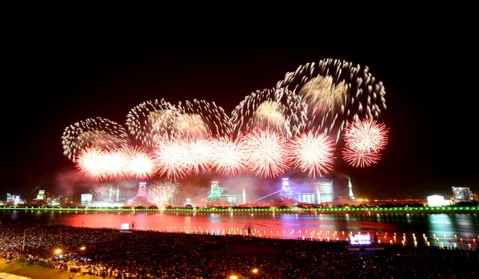 Spectacolul de artificii din Louisville  jpeg