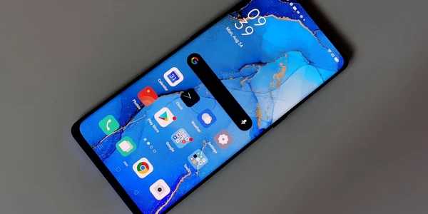 OPPO reno 3 pro 5g FOTO Adrian Pogîngeanu