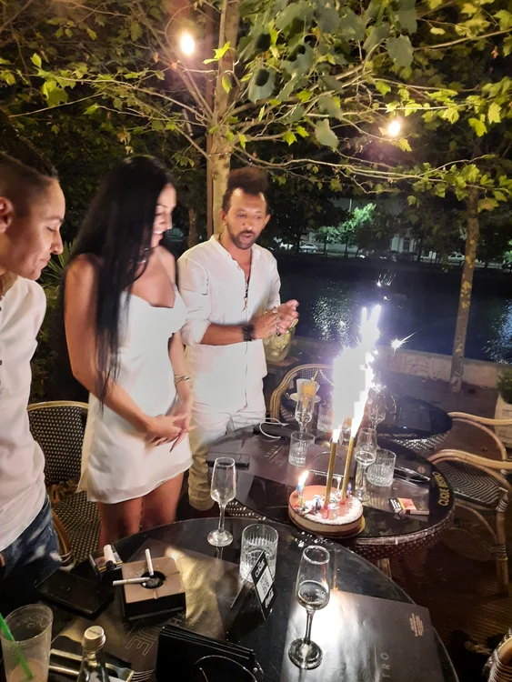 Gabriella Nastas, surprinsă de prieteni