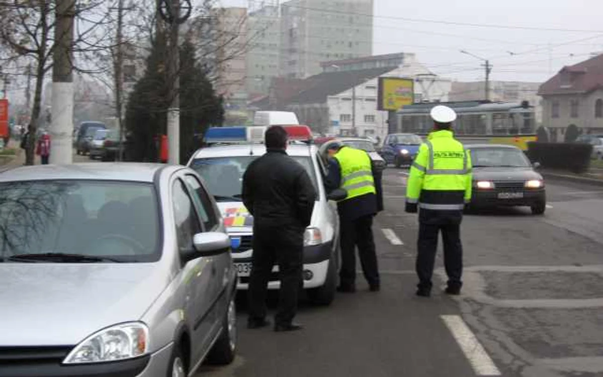 Arad:Amenzi de aproape 35.000 de lei au fost aplicate de poliţiştii arădeni.