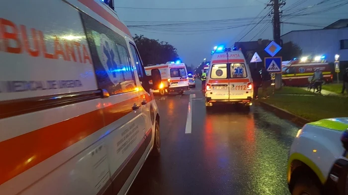 ambulante salvare accident arad 12 octombrie 2021 foto isu