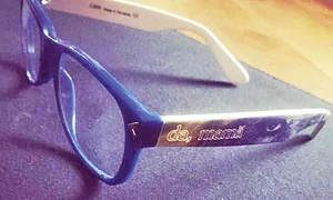 12 13 vedete 2 col ochelari da mama 0 jpeg