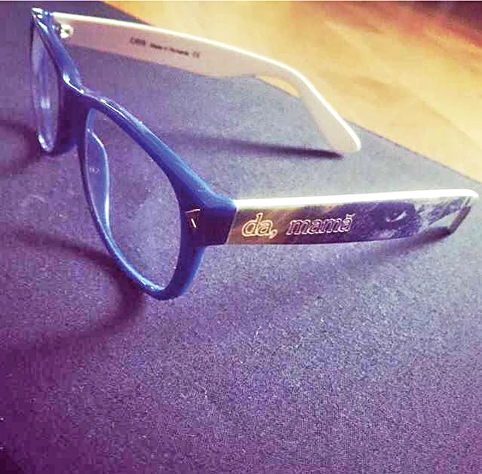 Ochelarii personalizați se vând cu 120 de euro