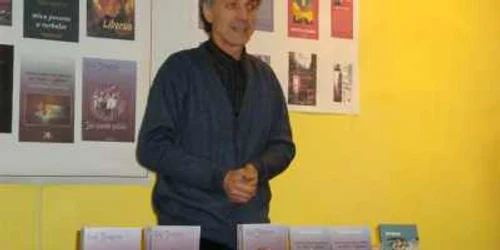 "Sub soarele sudului" a văzut lumina tiparului după 30 de ani