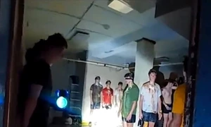 studenti ritual initiere jpeg