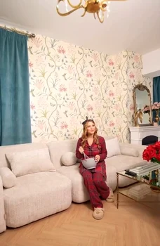 Apartamentul a costat 300.000 de euro, în urmă cu 12 ani / foto: Instagram