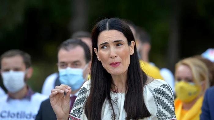 6 clotilde armand jpg jpeg